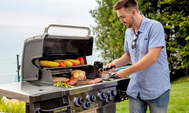 Grand prize regal barbecue